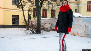 «Гэта абсурд». Гарадзенка, якой далі штраф за колер штаноў, расказала, як прайшоў суд 