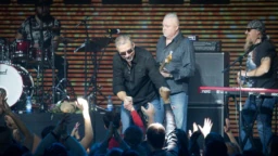 «Дапіў віно». Дудзінскі, Памідораў, Пугач зьняліся ў кліпе на песьню з новага альбому «Крамы»