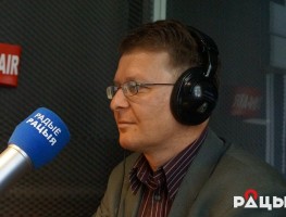 Вінцук Вячорка: Беларусы мусяць мець права пражыць хаця б адзін дзень па-беларуску   