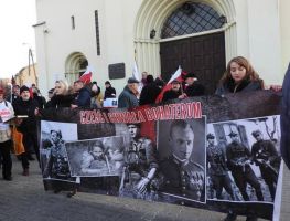 У Гайнаўцы „спантанна” ушануюць „Бурага”?   