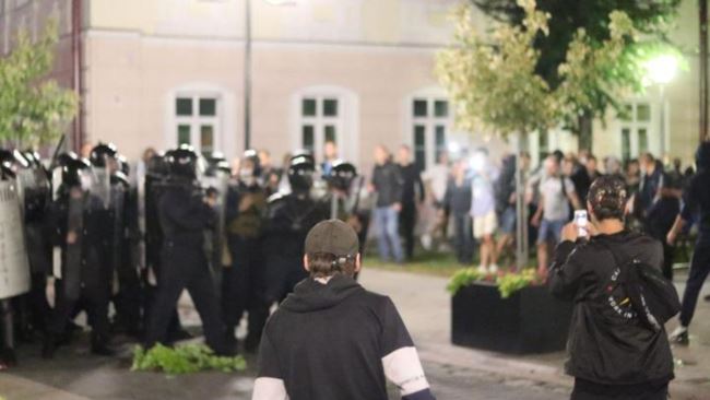 «Дапаможа нам толькі цуд», — сваякі палітвязьняў зь Пінску