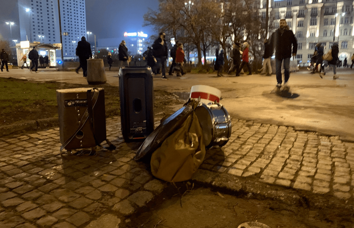Узяў палку і пайшоў іх біць: як лагіст з Пінска стаў БЧБ-барабаншчыкам у Варшаве