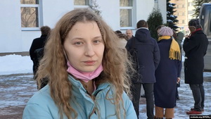 «Хачу, каб ён пабачыў сына» — жонка Лявона Халатрана, пра суд над мужам 