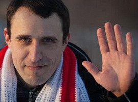 Паўла Севярынца ўзнагародзілі прэміяй «Воін святла» імя Міхася Жызнеўскага 