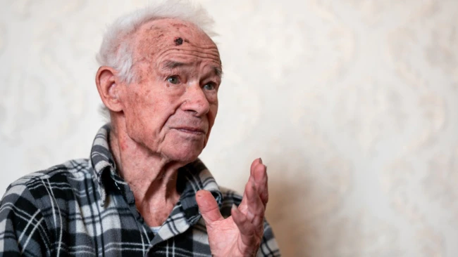 «Я ўжо ніхто ў гэтым грамадзтве». Вэтэран шчыра расказаў, што думае пра сьвяткаваньне Дня Перамогі 