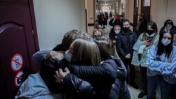 Стартаваў флэшмоб, падчас якога вядомыя людзі чытаюць лісты палітвязьняў